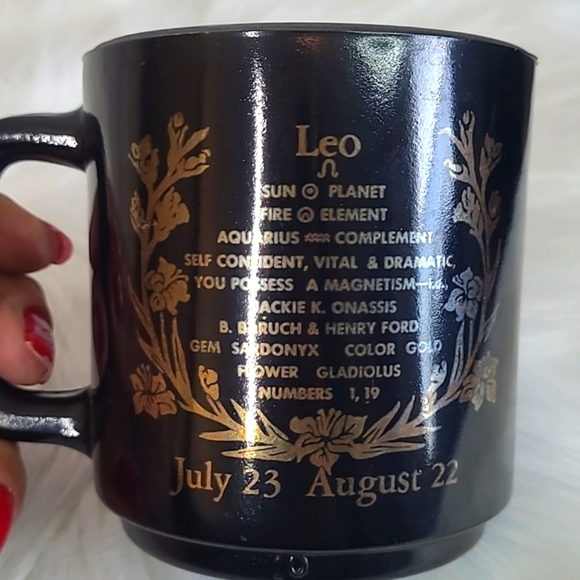 Vintage USA Made Black & Gold Leo Sign Astrology Astrological Glass Mug Cup ♌️ - Picture 11 of 16